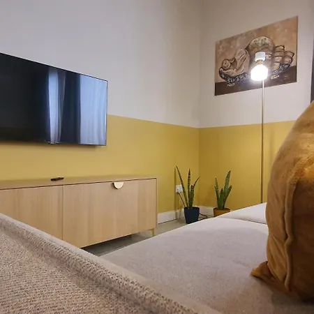 Capital No1 - Zekka * Valletta