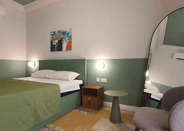 Capital No1 - Zekka * Valletta